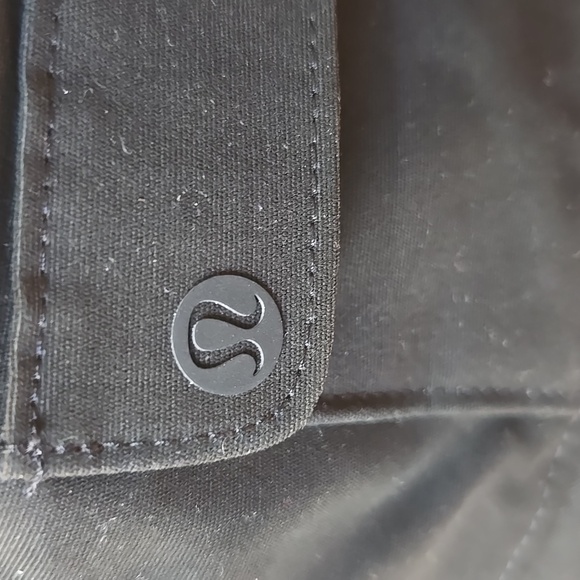 NWT Lululemon ON My Level Bucket Hat * Pocket Hat Black Size M/L - Picture 3 of 5